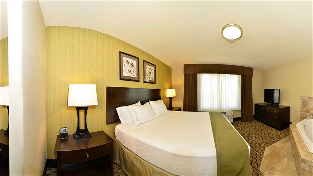 Holiday Inn Express & Suites - Williston By Ihg Extérieur photo