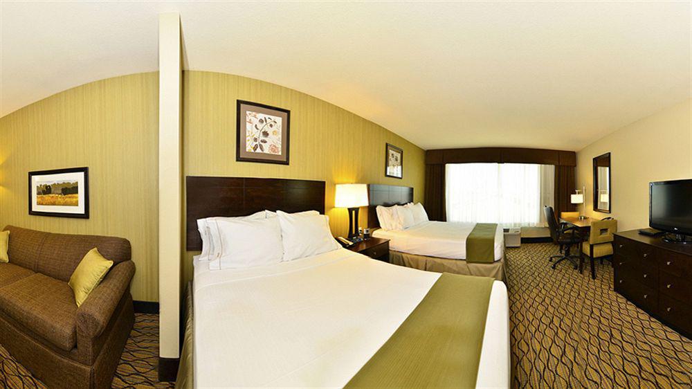 Holiday Inn Express & Suites - Williston By Ihg Extérieur photo