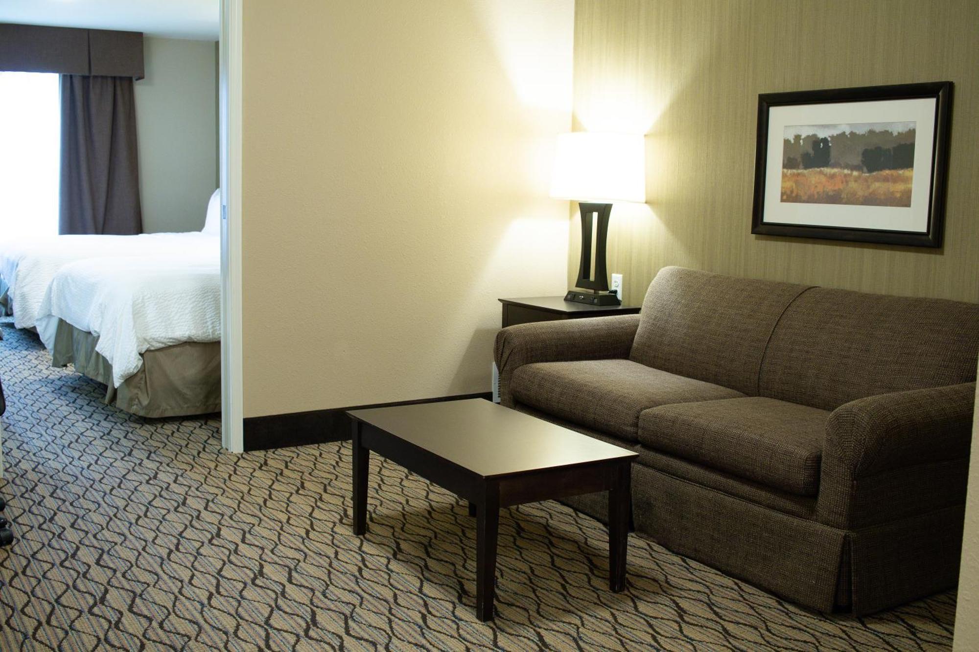 Holiday Inn Express & Suites - Williston By Ihg Extérieur photo